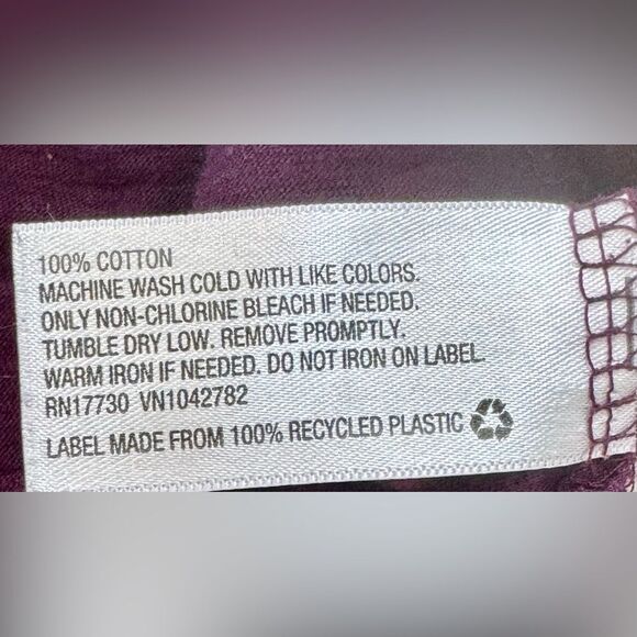 Merona V-Neck Short Sleeve Bird Print Lightweight Maroon Cotton T-Shirt. Medium. - Picture 7 of 7